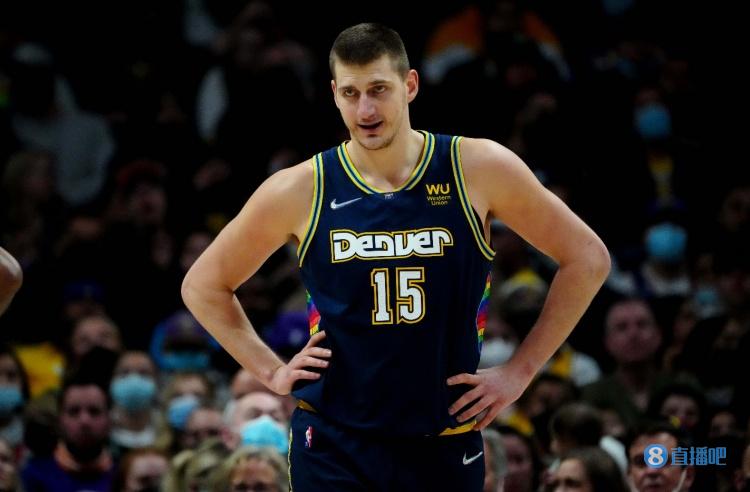 在比赛的上 在比赛的上