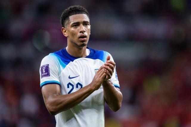 冲击三冠的 冲击三冠的