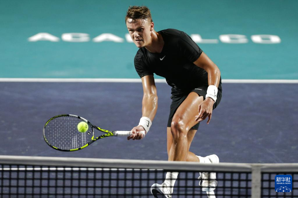 纷派出记者 纷派出记者