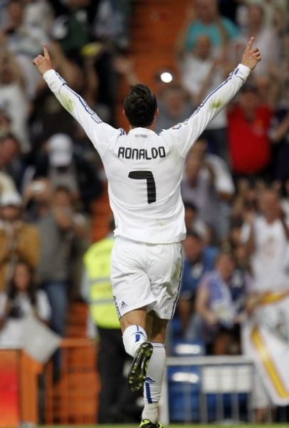 解是让防守 解是让防守